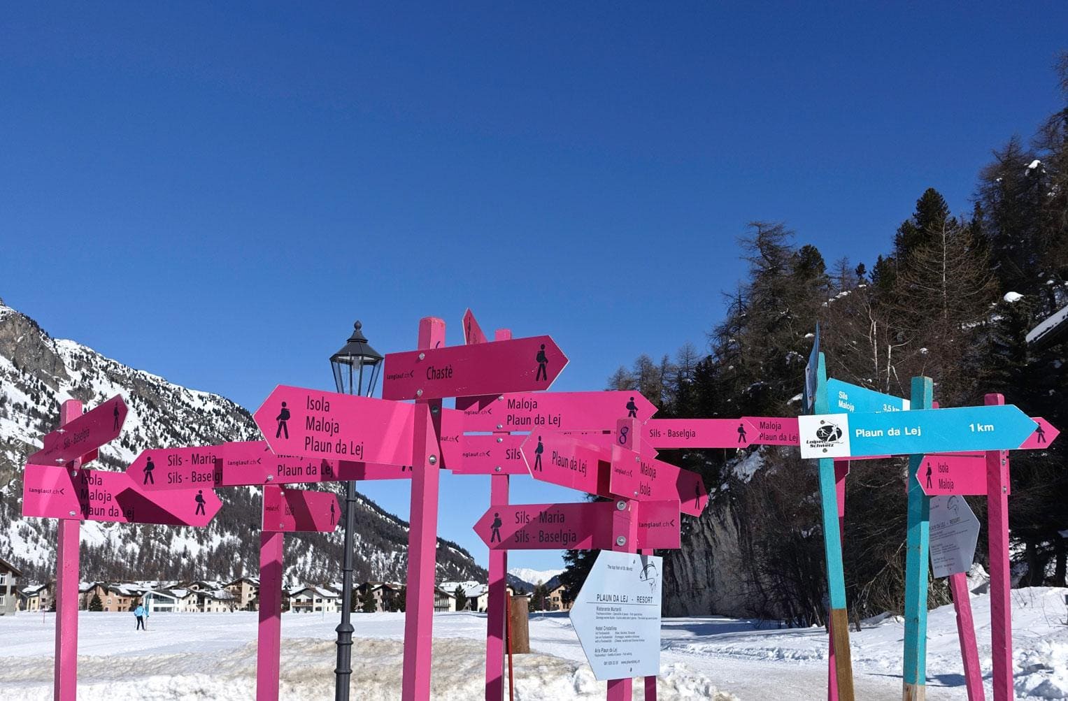 Inventory-3 Directional signs pointing in various directions